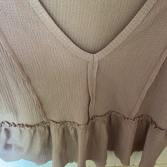 Bucketlist RUFFLE BABY DOLL CROP TOP - Picture 6 of 7